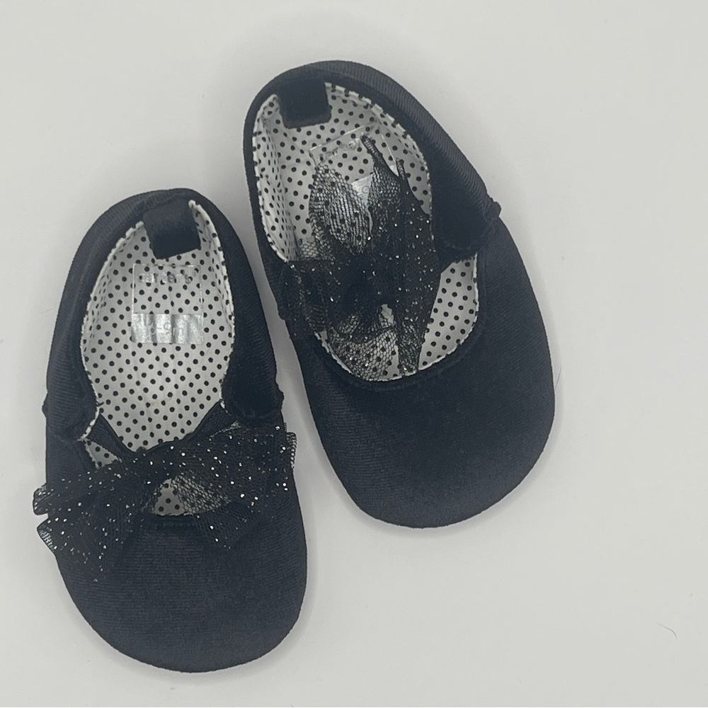SALE 4/$20 Carter's Black crib Shoes Soft Slip-On Design silver glitter bow 6-9